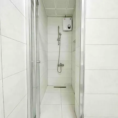 Denize Yakin, Yeni Bir Daire 3 * أنطاليا
